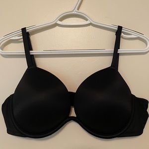 Victoria Secret Wear Everywhere Push Up Bra